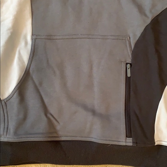 Lululemon NWOT sweatshirt - Picture 2 of 5